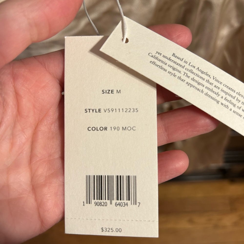 Vince
Side Drape Silk V591112235 Blouse - Picture 3 of 4